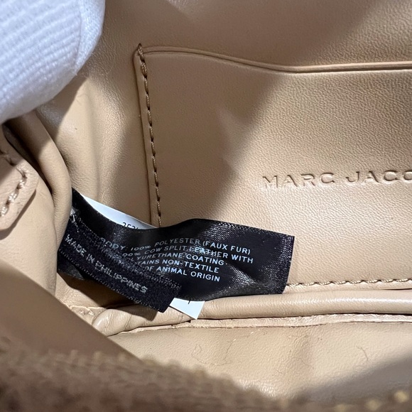 MARC JACOBS The Teddy J Marc Mini Crossbody Bag in Caramel with Chain Link - Picture 10 of 14